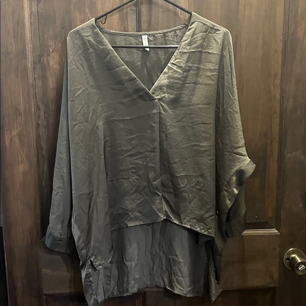 Glam high-low draped top